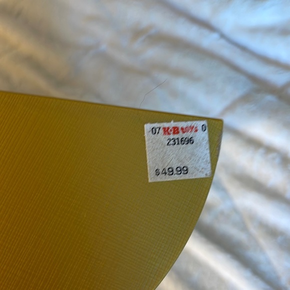 - - NRFB Celebration Barbie ~ 2000 🎊 - Picture 13 of 13